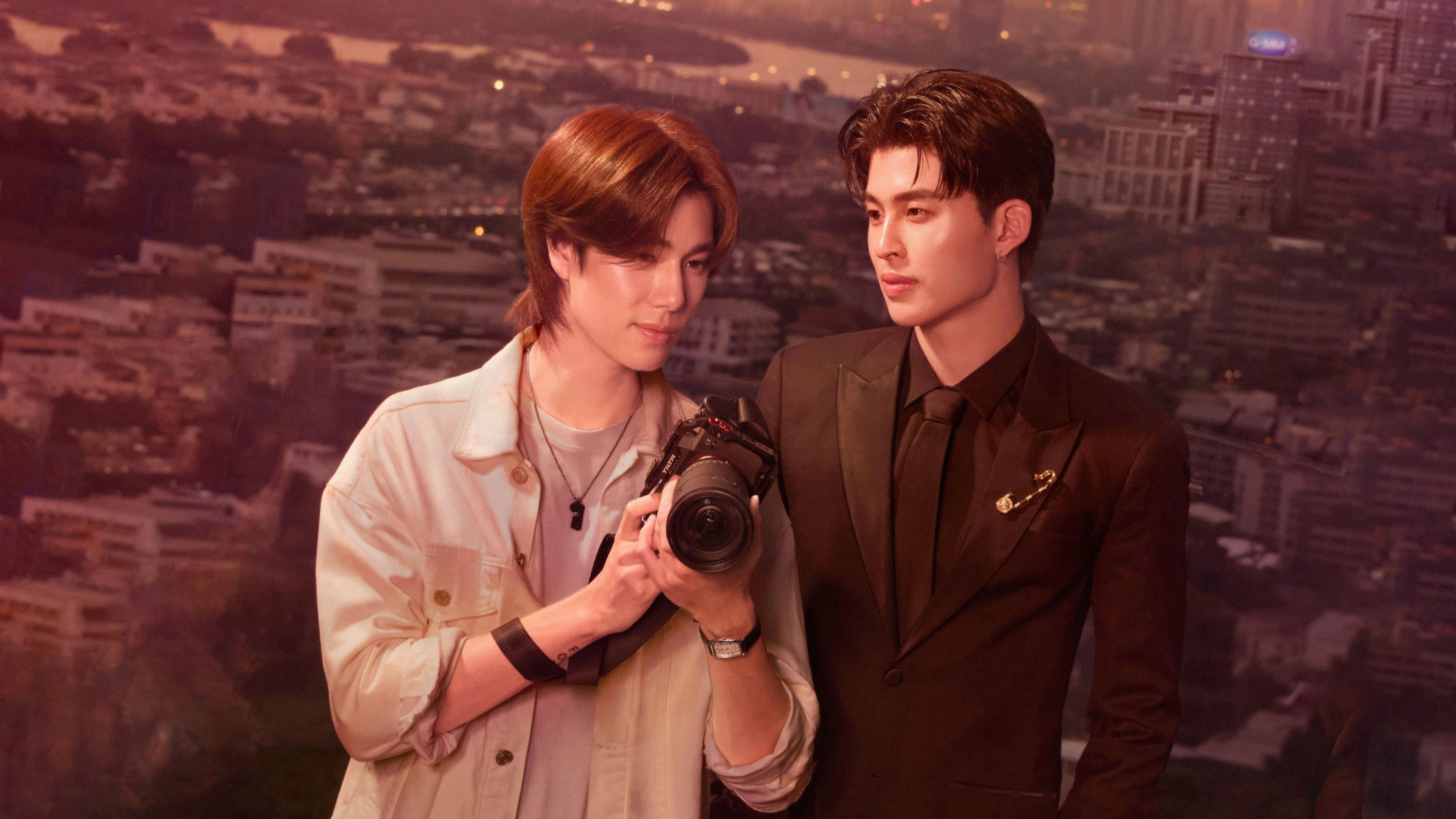 Me and Thee: Tỉnh Táo Nào, Ngài Thee - Me and Thee